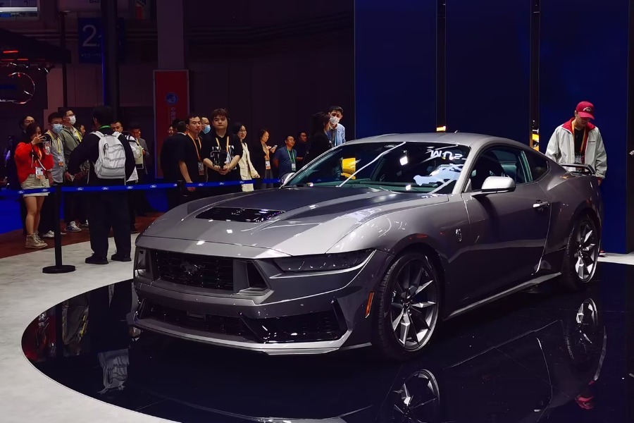 全新福特Mustang Dark Horse中國首秀，獨(dú)一無二的5.0升V8自吸動力