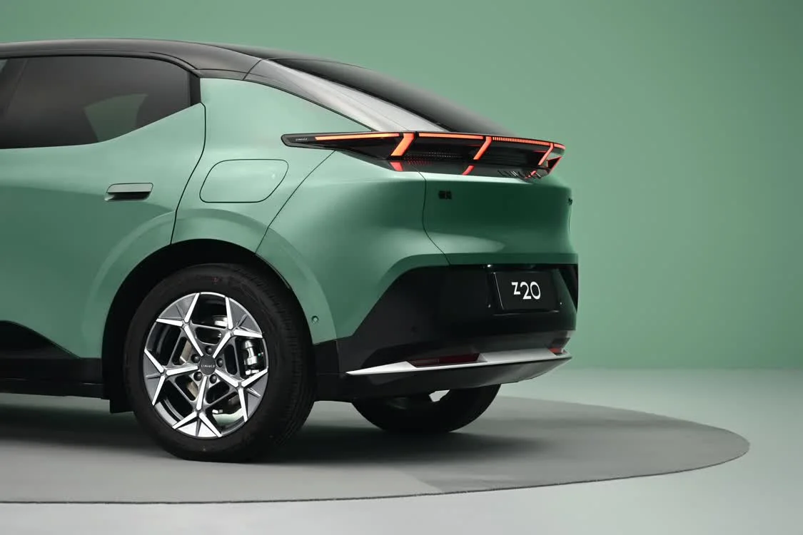 領克Z20新版型上市 純電續(xù)航430km/上新限時價10.99萬元起